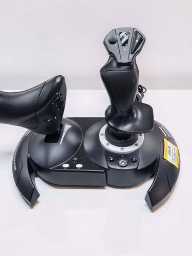 Thrustmaster flight hotas - thrustmaster,