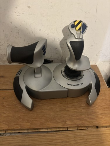 2960470 thrustmaster top - thrustmaster,